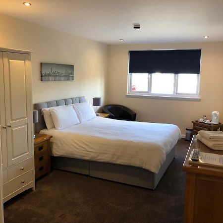 Oyo Douglas Hotel Kilmarnock Kültér fotó