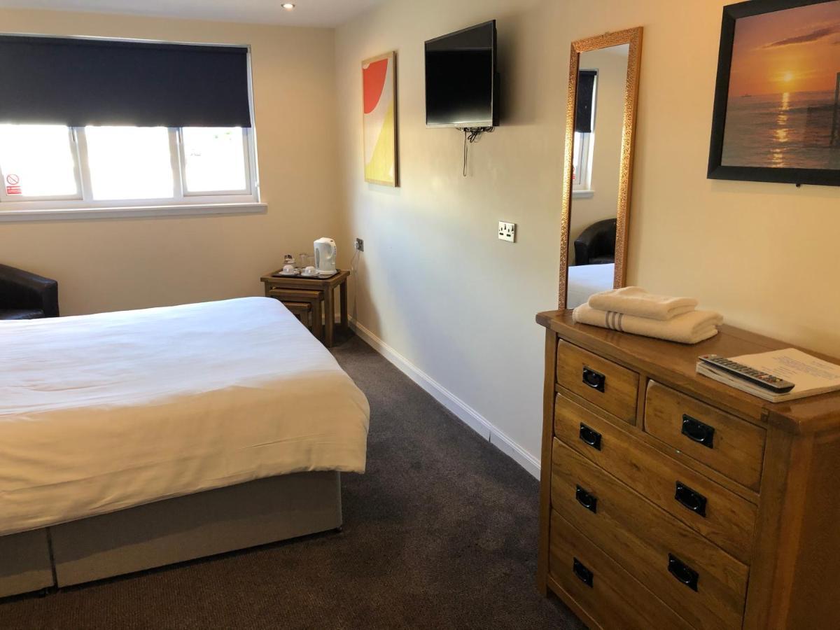 Oyo Douglas Hotel Kilmarnock Kültér fotó
