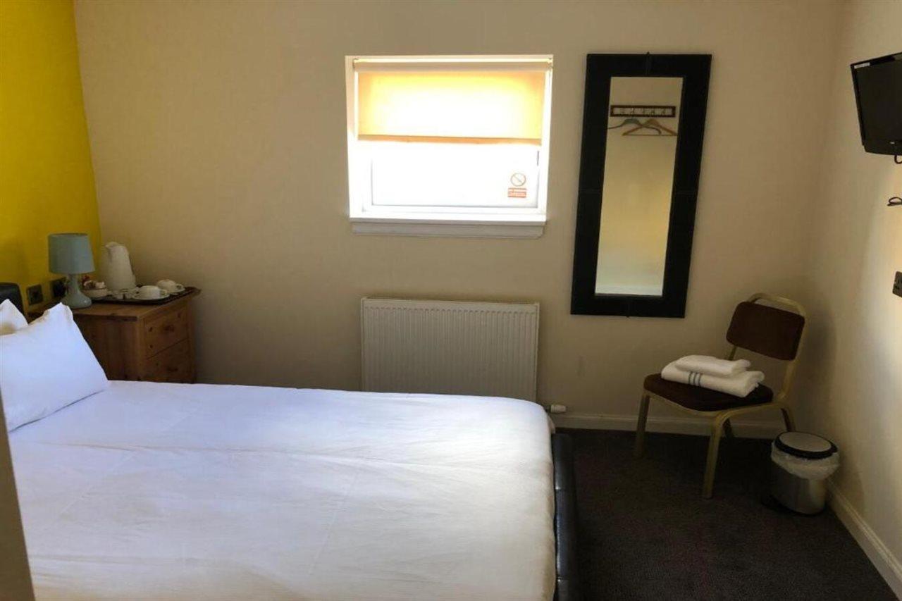 Oyo Douglas Hotel Kilmarnock Kültér fotó