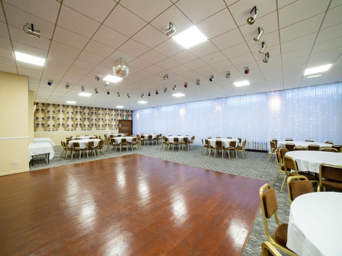 Oyo Douglas Hotel Kilmarnock Kültér fotó