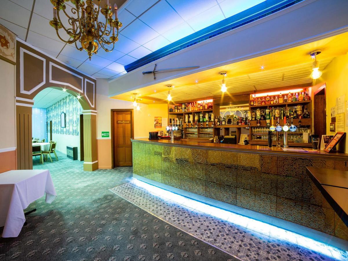 Oyo Douglas Hotel Kilmarnock Kültér fotó